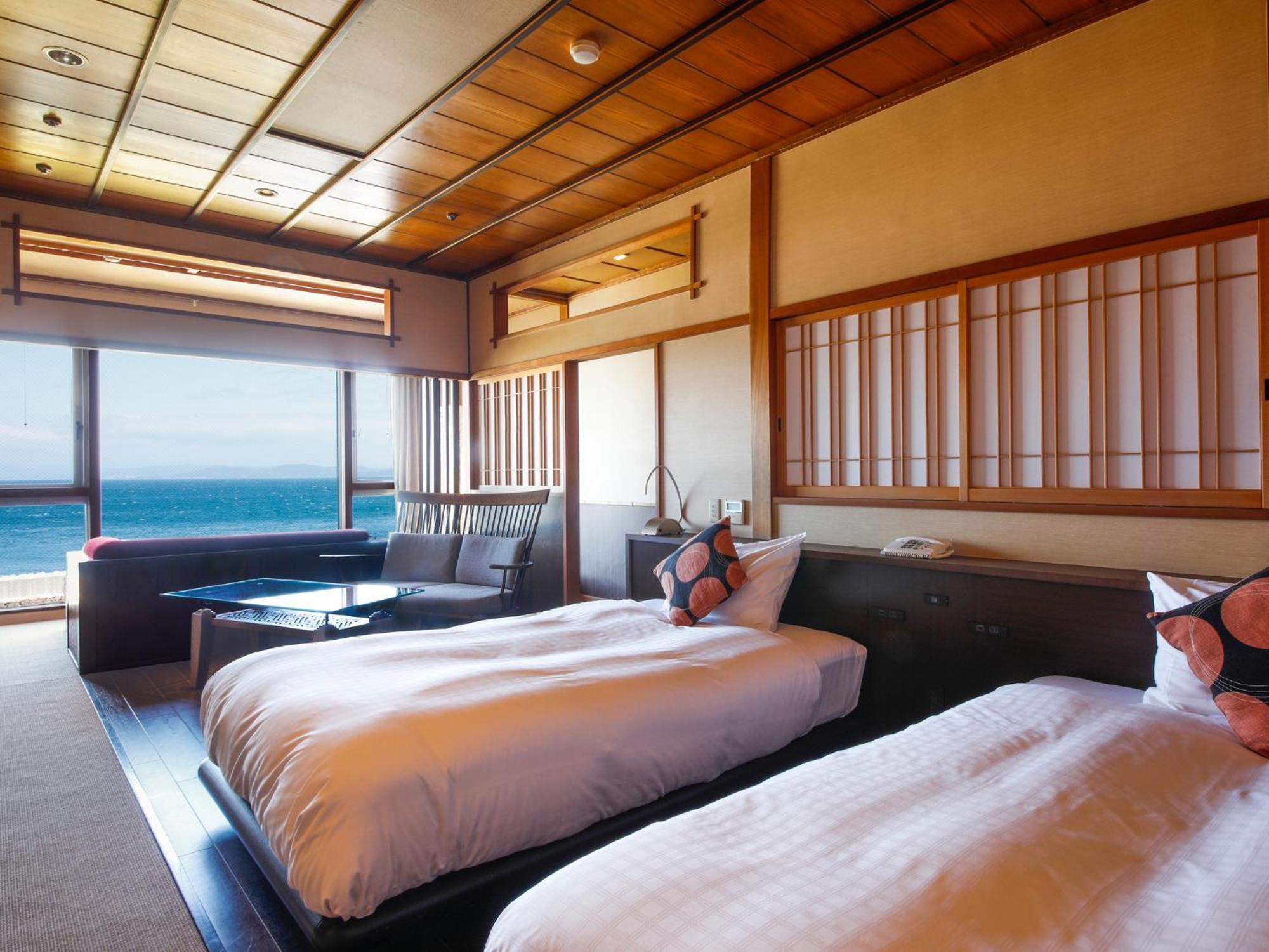 Awaji Yumesenkei Hotel Sumoto Room photo