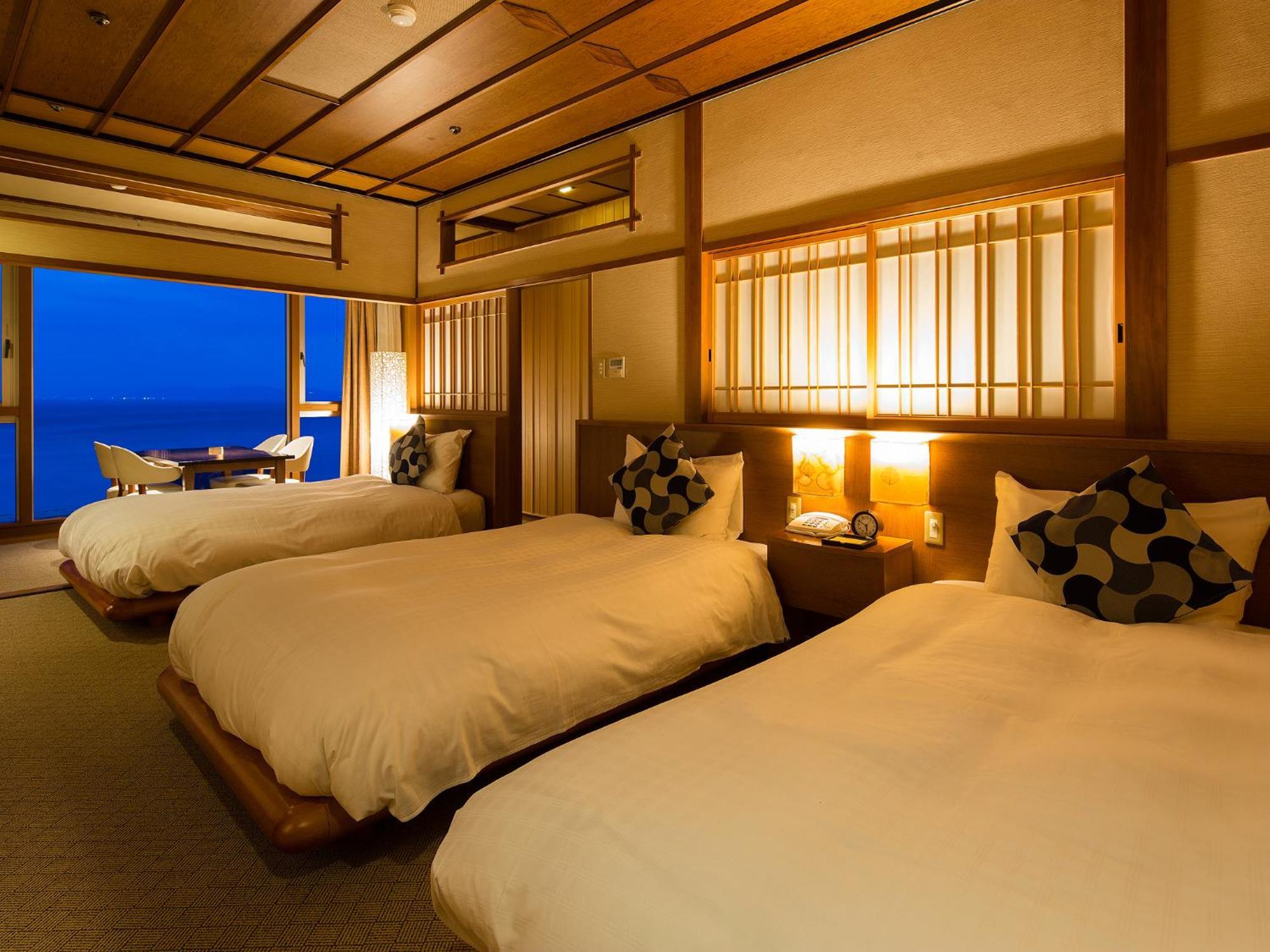 Awaji Yumesenkei Hotel Sumoto Room photo